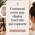 Une femme souriante créant du contenu pour sa chaîne YouTube.