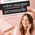 Femme d'affaires réfléchissant à sa marque personnelle